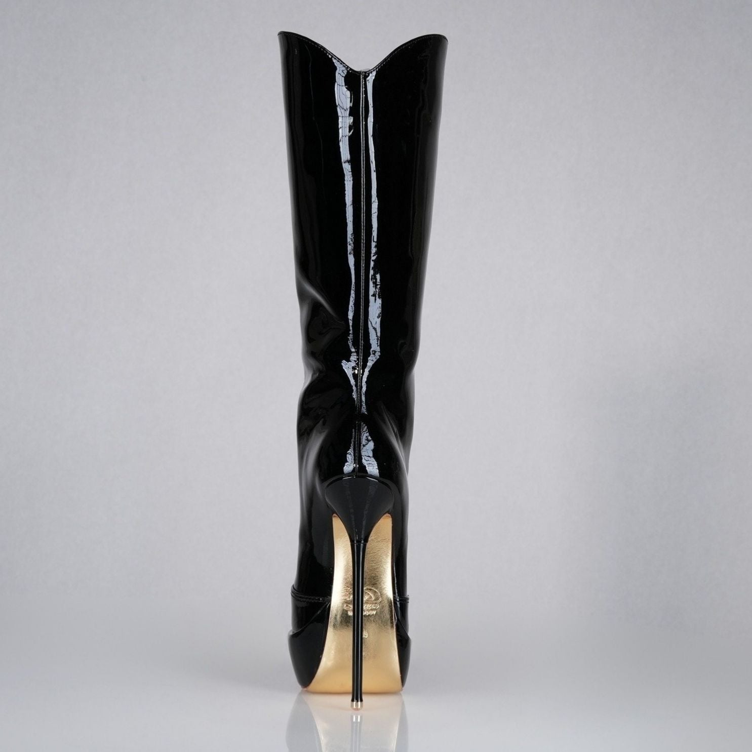 Mistress black patent high heel knee-boots with 160mm (6 inch) Superarch stiletto high heels, sky high 6 inch high heels back view.