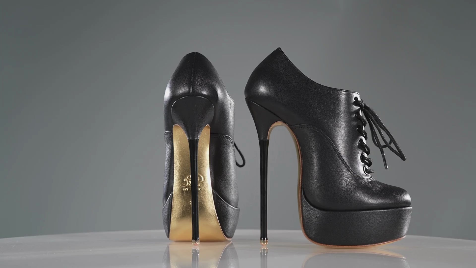 동영상 로드: Empress black leather 160mm stiletto high heels platform knee-high lace-up boots with superarch by Luxe My Body.